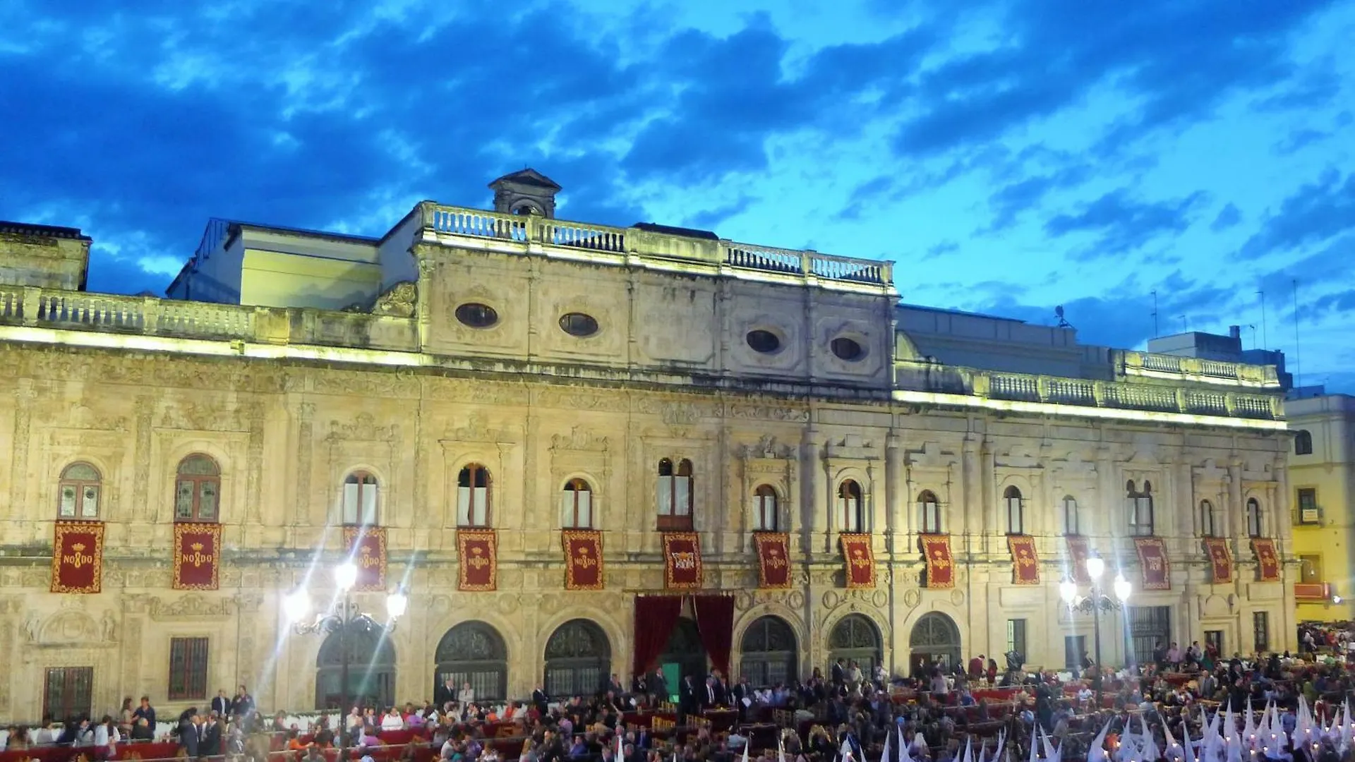 Plaza San Francisco Luxury Apartment Seville